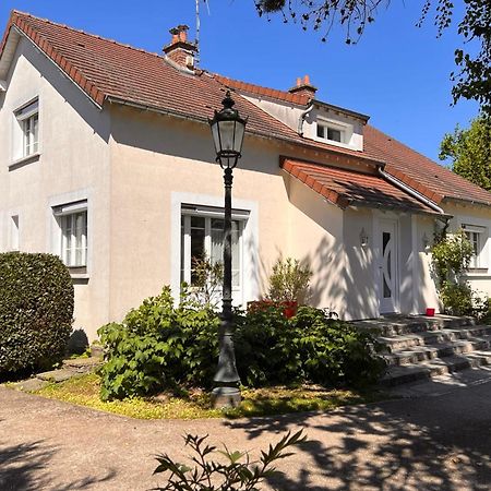 Villa Les Sablons La Houssaye-en-Brie Exterior foto