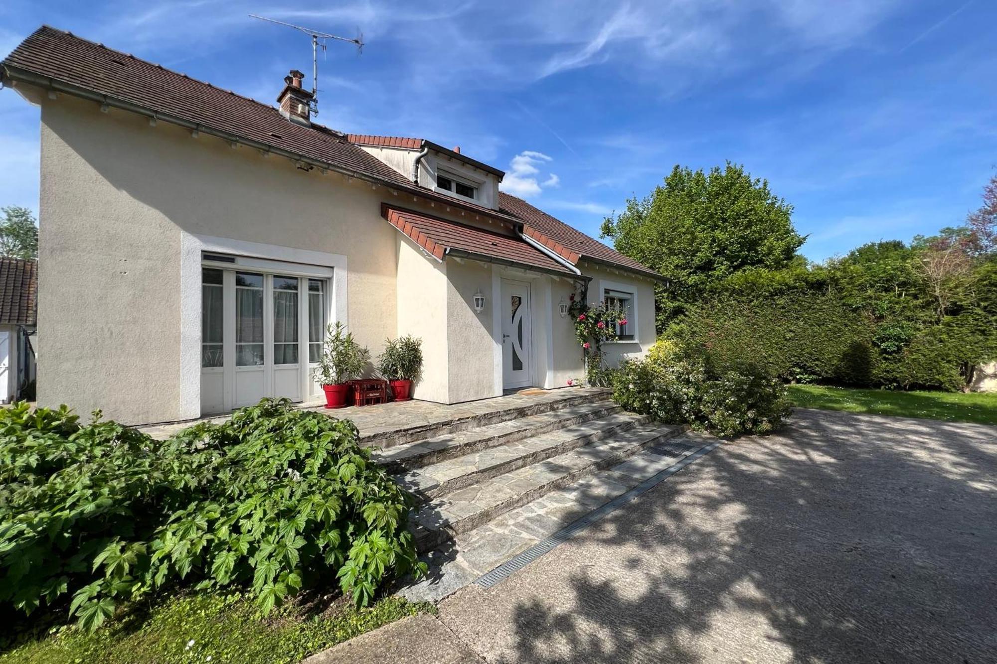 Villa Les Sablons La Houssaye-en-Brie Exterior foto