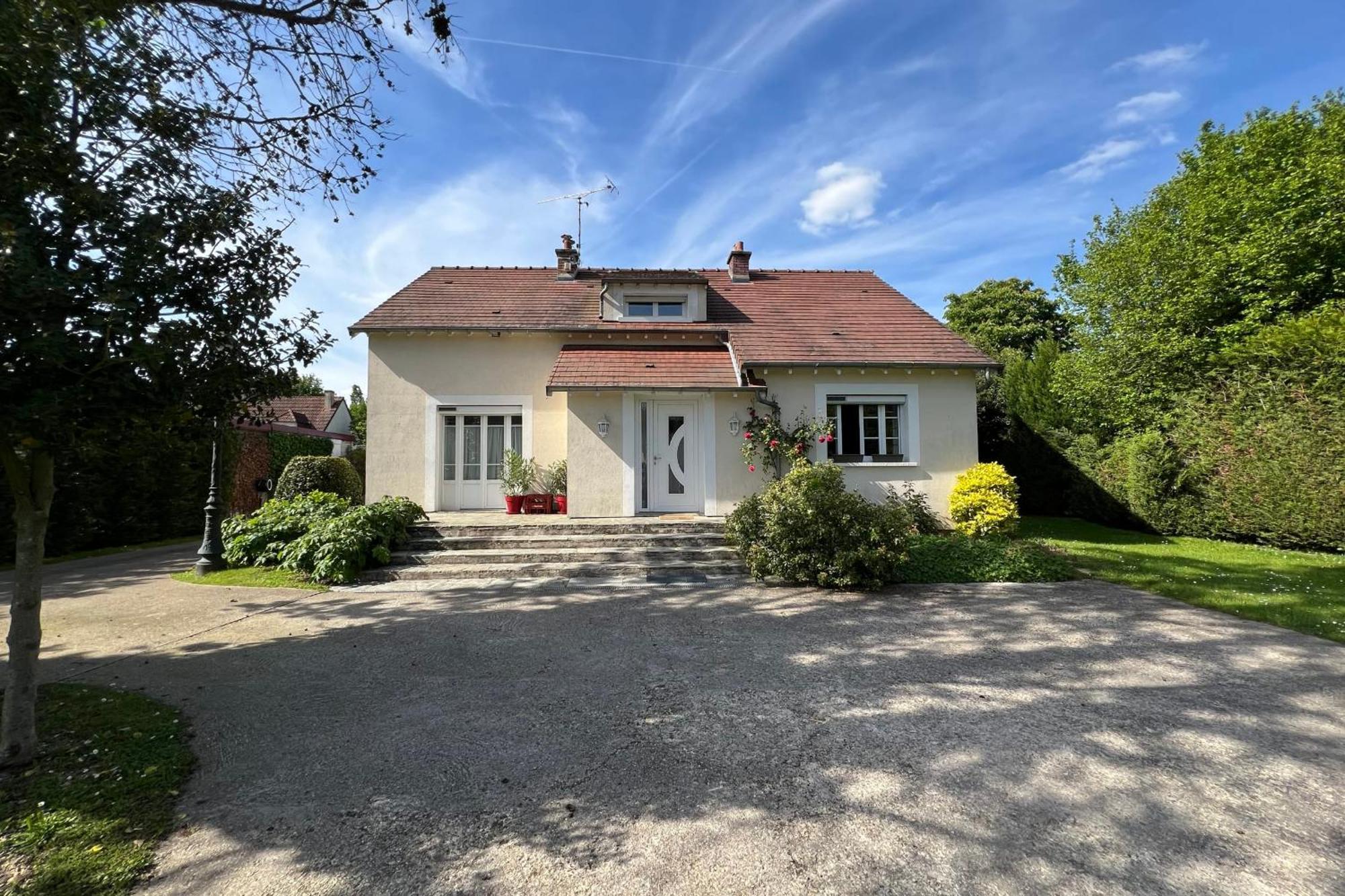Villa Les Sablons La Houssaye-en-Brie Exterior foto