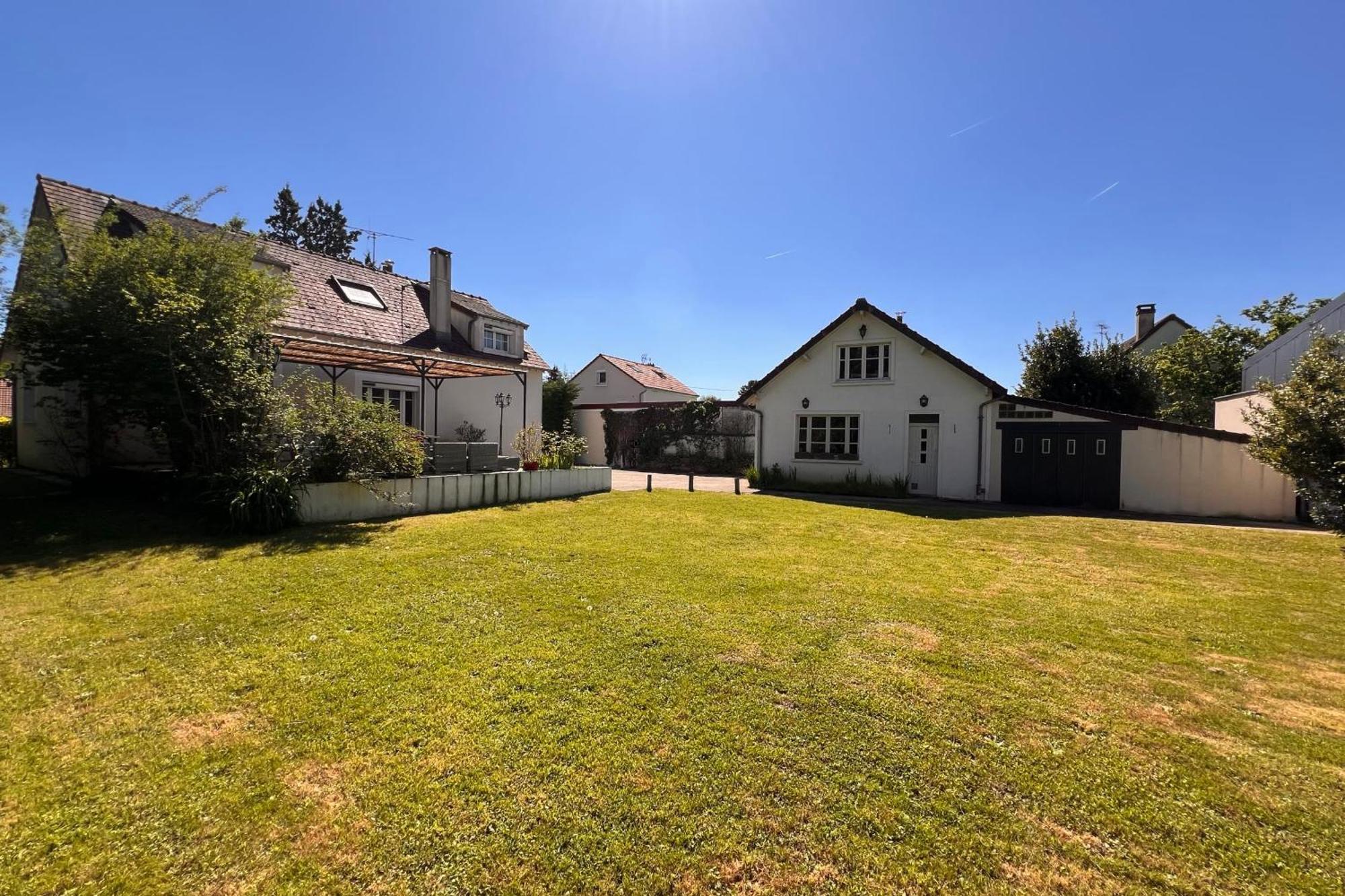 Villa Les Sablons La Houssaye-en-Brie Exterior foto